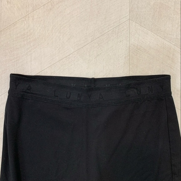 NWOT Lunya Soft Modal Bike Short in Black - Picture 5 of 8